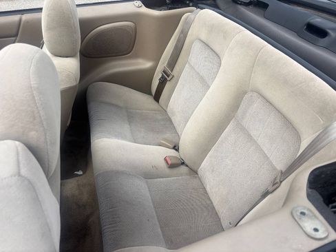 Used 2004 Chrysler Sebring LX FWD image 20