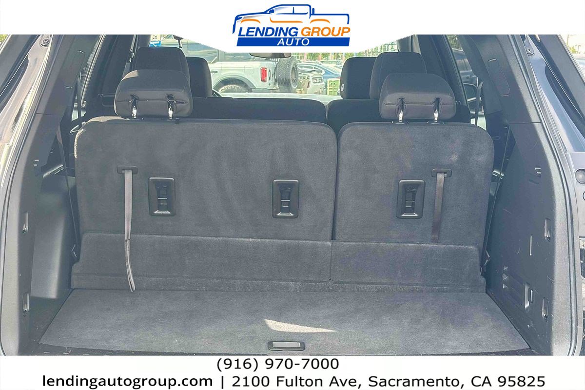 Used 2023 Chevrolet Traverse LT FWD image 25