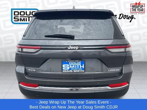 New 2025 Jeep Grand Cherokee Laredo w/ Trailer Tow Package image 30