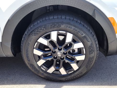 Certified 2025 Hyundai Santa Cruz SE AWD/4WD image 18
