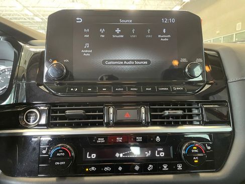 Certified 2024 Nissan Pathfinder SL image 16