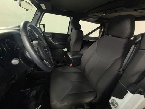 Used 2016 Jeep Wrangler Sport w/ Connectivity Group image 13