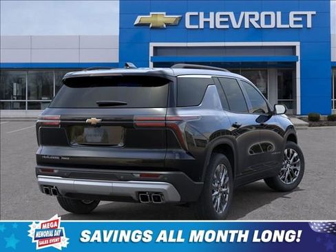 New 2026 Chevrolet Traverse LT w/ Sun and Wheel Package AWD/4WD image 4