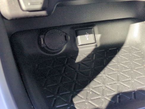 Certified 2021 Toyota RAV4 LE image 20