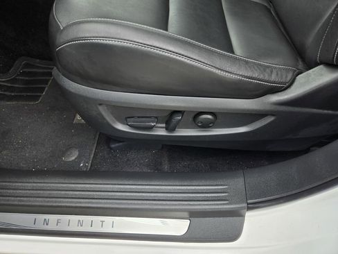 Used 2019 INFINITI QX50 Pure AWD/4WD image 15
