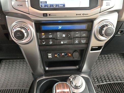 Used 2019 Toyota 4Runner Limited AWD/4WD image 27