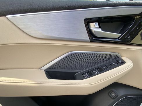 New 2026 Acura MDX SH-AWD image 11