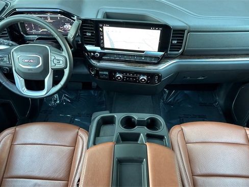 Used 2025 GMC Sierra 1500 Elevation image 15