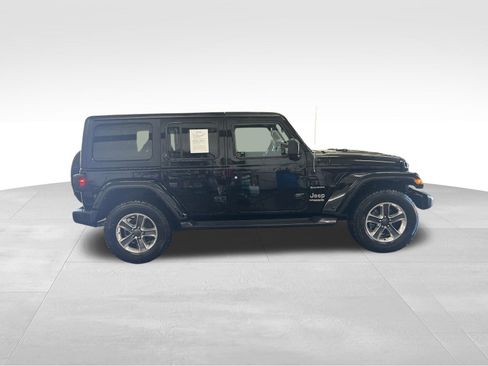 Used 2021 Jeep Wrangler Unlimited Sahara w/ Uconnect 4C Nav & Sound Group AWD/4WD image 7