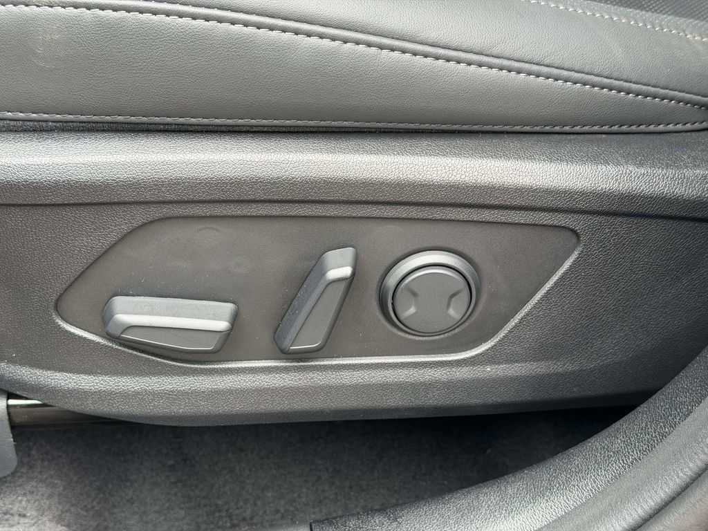 Certified 2026 Kia Sorento S AWD/4WD image 16