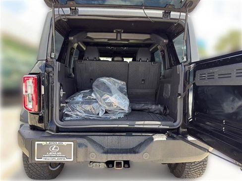 Used 2022 Ford Bronco Wildtrak image 8