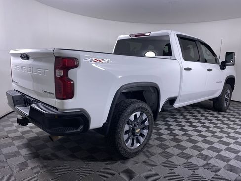 Certified 2022 Chevrolet Silverado 2500 Custom w/ Custom Value Package AWD/4WD image 26