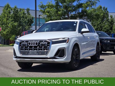 Used 2025 Audi Q7 3.0T Premium Plus AWD/4WD image 3