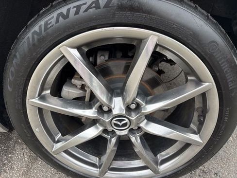 Used 2022 MAZDA MX-5 Miata RF Grand Touring image 9