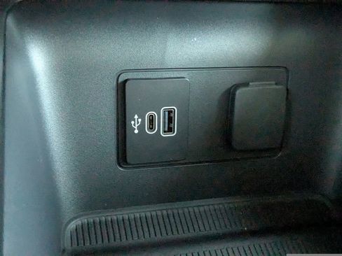 New 2026 Ford Explorer Active w/ Active Comfort Package image 22