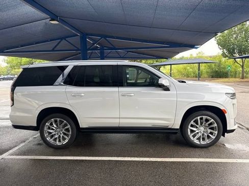 Used 2023 Cadillac Escalade Premium Luxury Platinum w/ LPO, Radiant Package AWD/4WD image 4