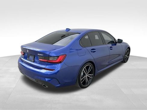 Used 2020 BMW 330i Sedan w/ M Sport Package RWD image 6