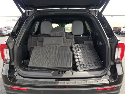 Certified 2025 Ford Explorer ST AWD/4WD image 4