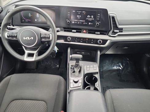 Used 2023 Kia Sportage LX image 16