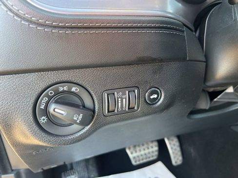 Used 2023 Dodge Charger R/T w/ Plus Group image 10