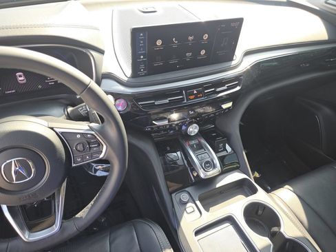 Used 2025 Acura MDX SH-AWD w/ Technology Package image 25