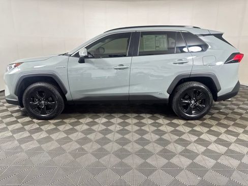 Used 2019 Toyota RAV4 XLE AWD/4WD image 7