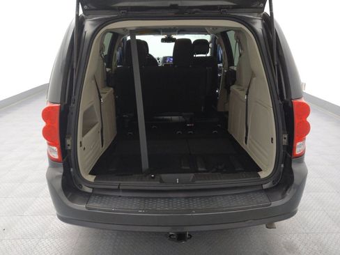 Used 2020 Dodge Grand Caravan SE w/ UConnect Hands-Free Group image 29