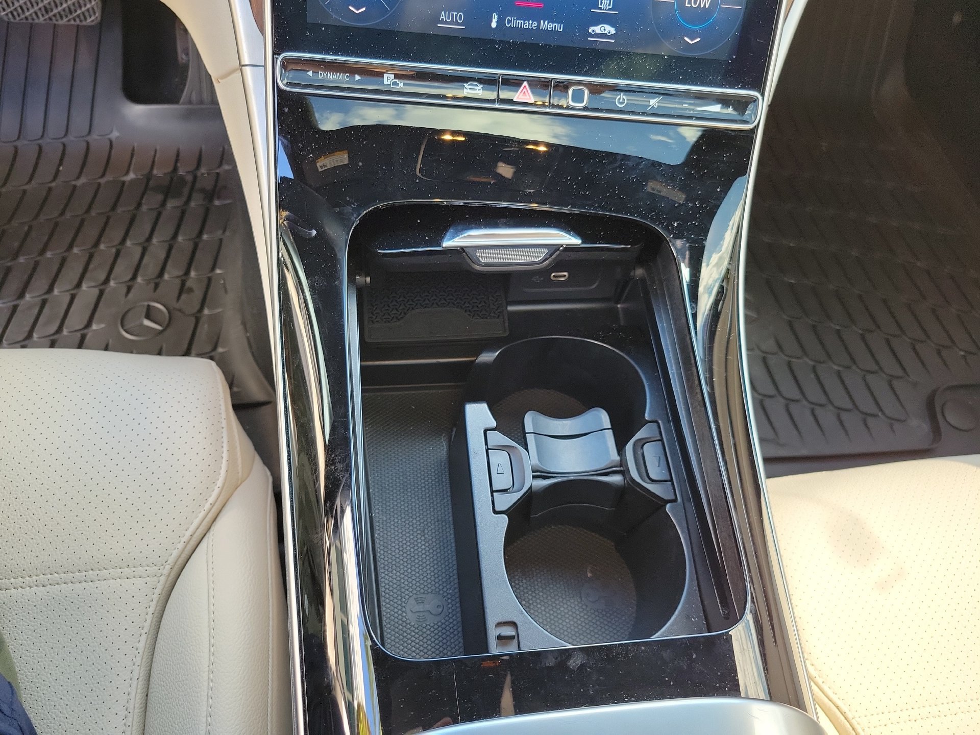 Used 2023 Mercedes-Benz C 300 Sedan image 33