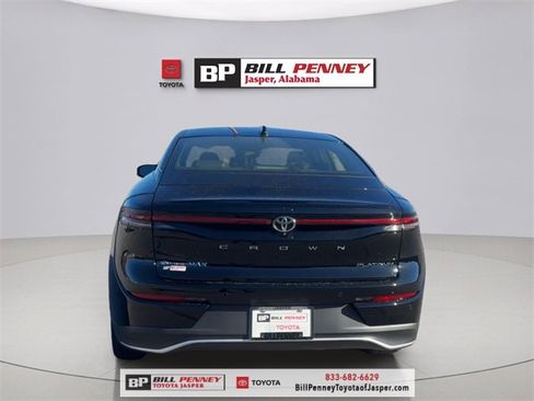 New 2026 Toyota Crown Platinum image 4