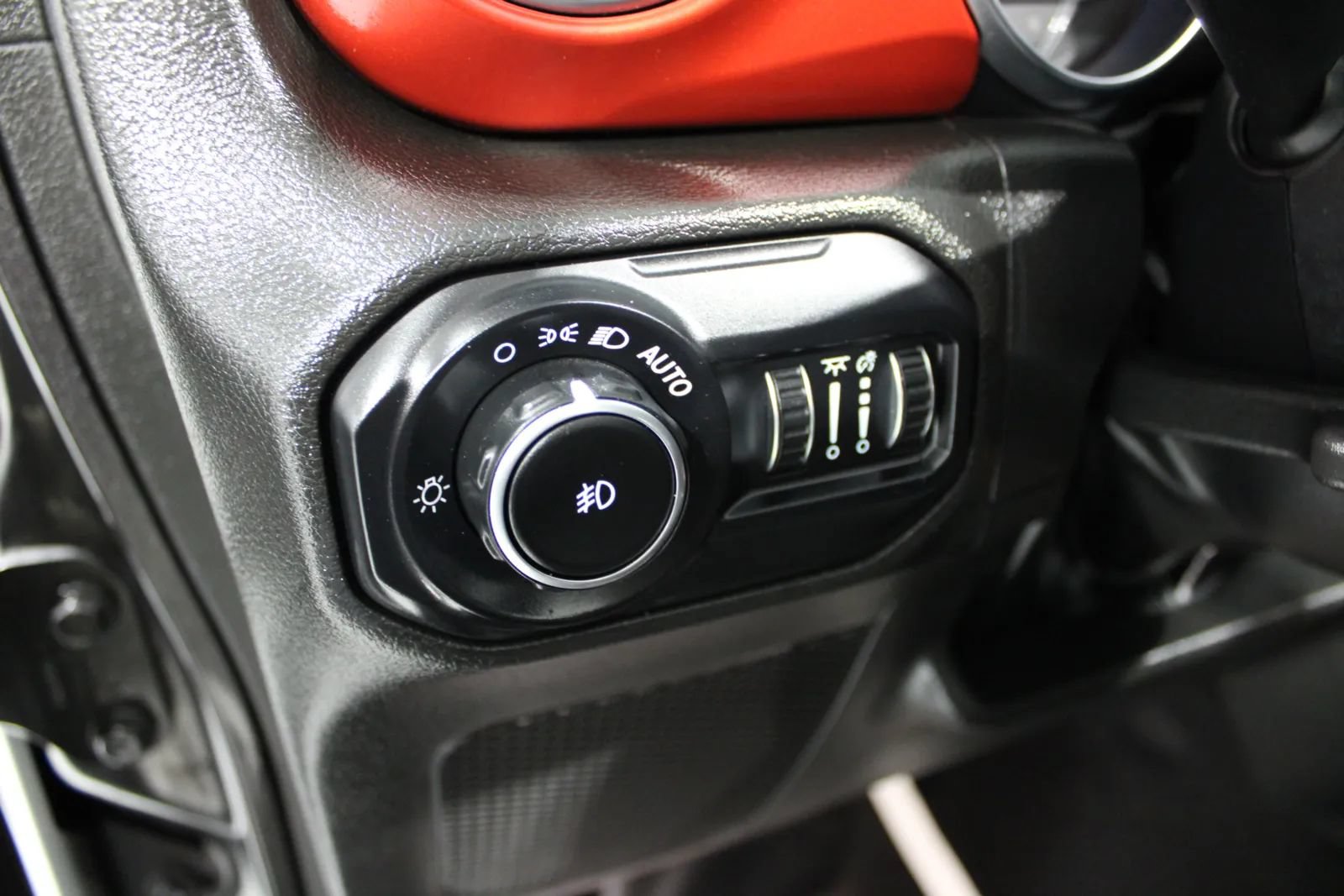 Used 2022 Jeep Wrangler Unlimited Rubicon w/ LED Lighting Group AWD/4WD image 43