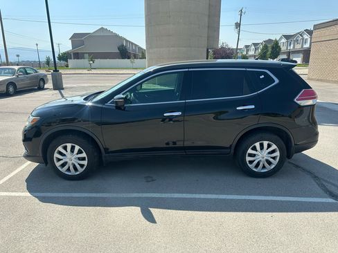 Used 2014 Nissan Rogue S AWD/4WD image 3