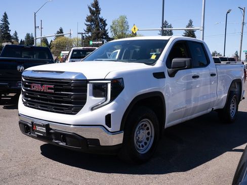 Used 2023 GMC Sierra 1500 Pro w/ Pro Value Package AWD/4WD image 3