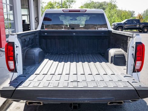 Used 2024 GMC Sierra 1500 SLE w/ X31 Off-Road Package AWD/4WD image 5