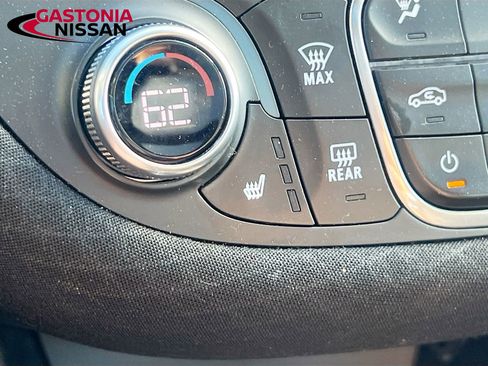 Used 2024 Chevrolet Malibu LT image 27