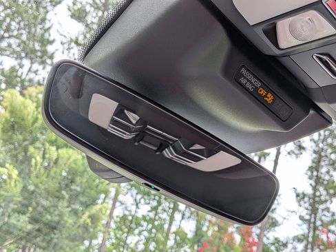 Certified 2025 Porsche Macan S AWD/4WD image 19