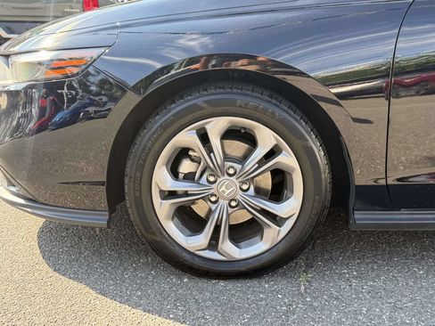 Used 2023 Honda Accord EX image 11