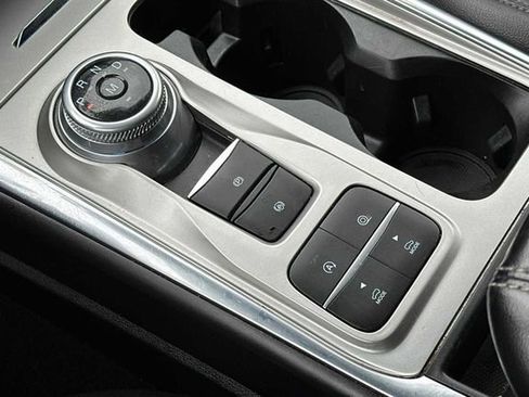 Used 2020 Ford Explorer XLT w/ Equipment Group 202A image 19