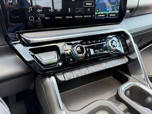 Used 2025 GMC Sierra 2500 Denali w/ Denali Reserve Package image 32