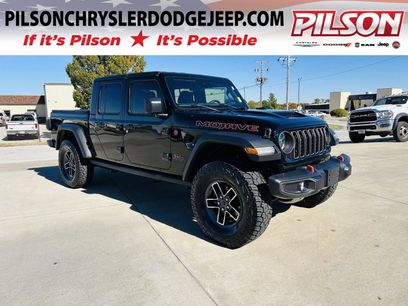 Used 2024 Jeep Gladiator Mojave w/ Technology Group