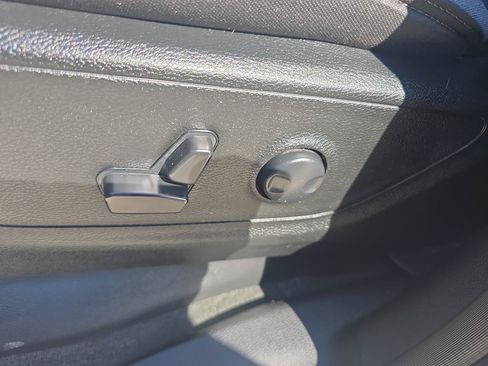 Used 2023 RAM 1500 Big Horn AWD/4WD image 22