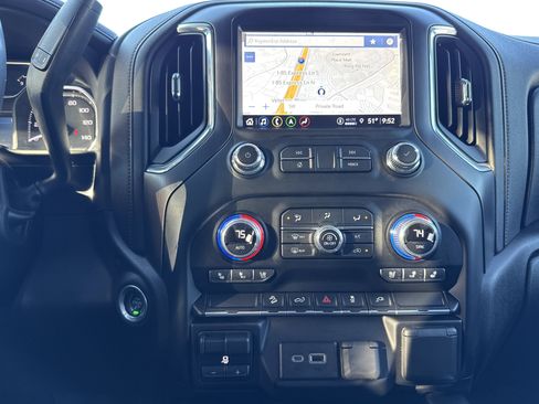 Used 2022 GMC Sierra 1500 AT4 w/ AT4 Preferred Package image 29