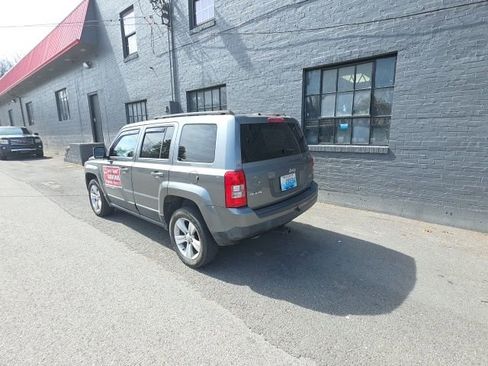 Used 2012 Jeep Patriot Latitude image 11