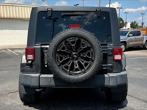 Used 2015 Jeep Wrangler Unlimited Sport w/ Quick Order Package 24S AWD/4WD image 5