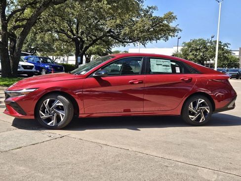 New 2025 Hyundai Elantra Sport image 2