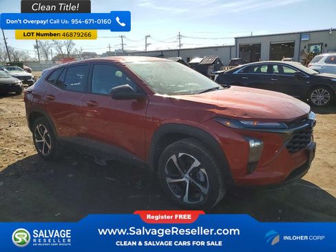 Used 2024 Chevrolet Trax RS w/ Driver Confidence Package FWD image 5