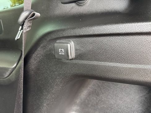 Used 2021 Jeep Grand Cherokee L Limited w/ Luxury Tech Group II image 11