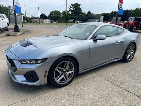 Used 2024 Ford Mustang GT Premium RWD image 2