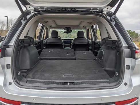 Used 2022 Jeep Grand Cherokee Limited image 43