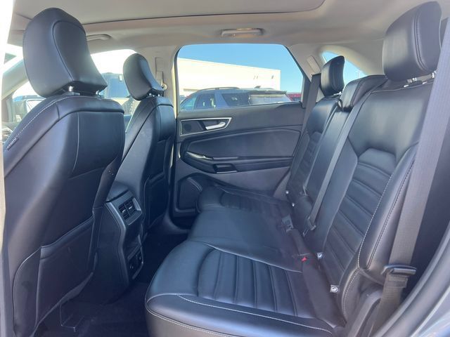 Certified 2024 Ford Edge SEL w/ Convenience Package AWD/4WD image 4