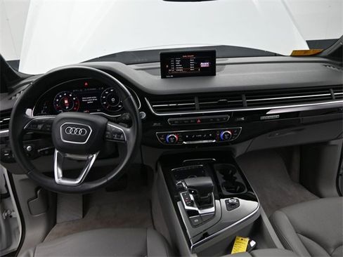 Used 2018 Audi Q7 3.0T Prestige image 13